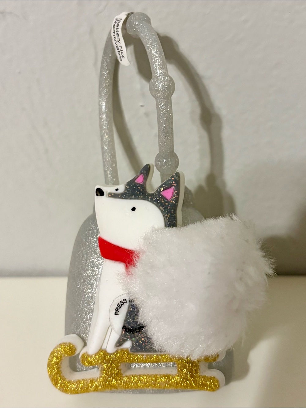 Bath & Body Works Light Up Snow Husky Sled Pocketbac Sanitizer Holder